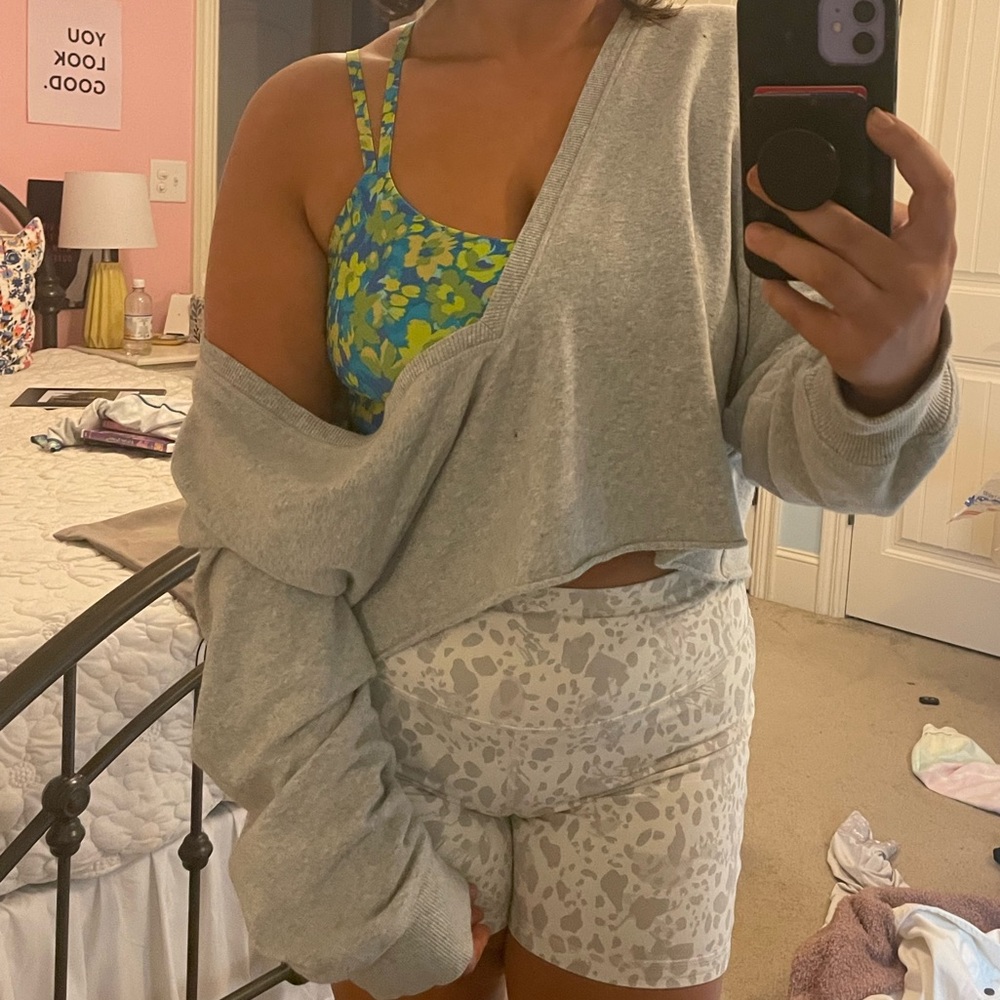 Offline By Arie Open Back Cropped Sweatshirt in Heather Grey